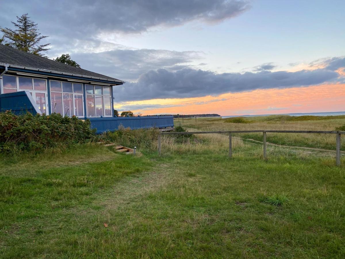 Skaerven Beachfront Apartments And Cottage Nyborg Exterior photo