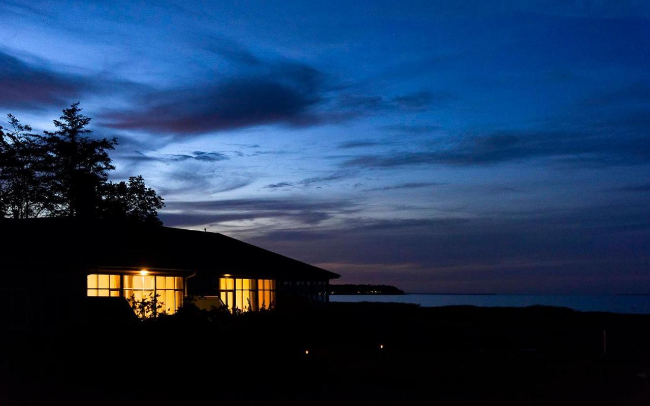 Skaerven Beachfront Apartments And Cottage Nyborg Exterior photo