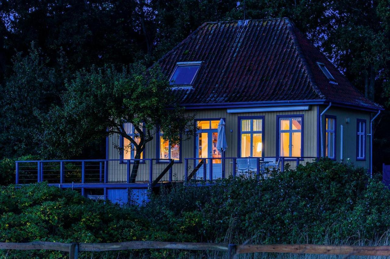 Skaerven Beachfront Apartments And Cottage Nyborg Exterior photo