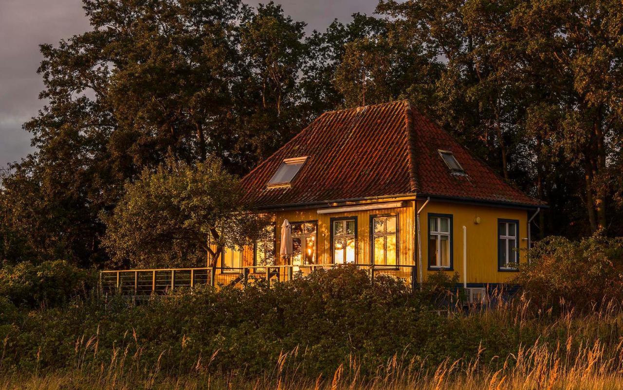 Skaerven Beachfront Apartments And Cottage Nyborg Exterior photo